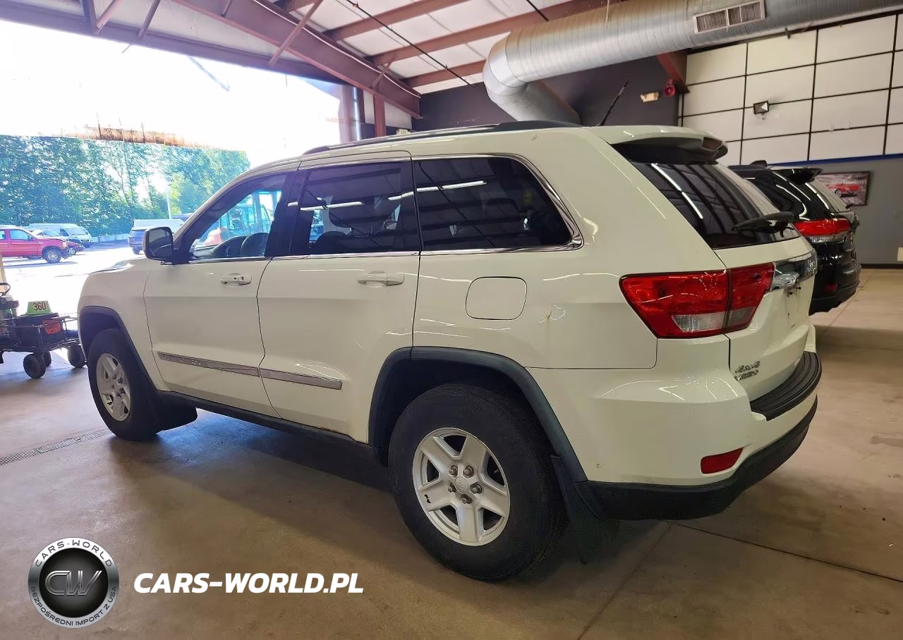 2011 Jeep Grand Cherokee Laredo VIN:1J4RR4GG0BC525711 - 2