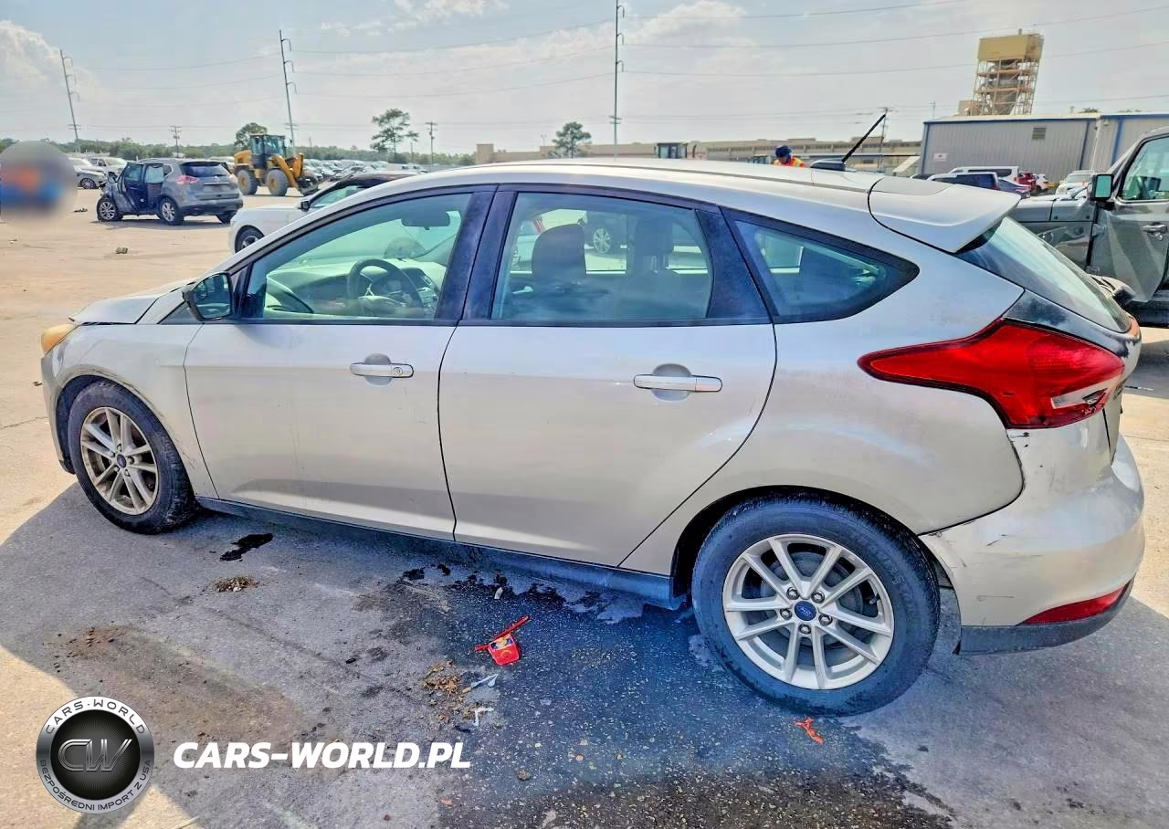 2015 Ford Focus Se VIN:1FADP3K27FL222772 - 2