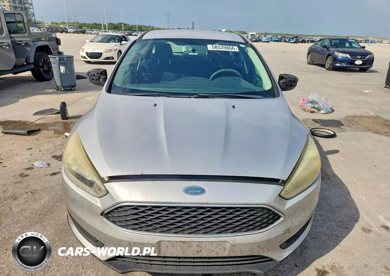 2015 Ford Focus Se VIN:1FADP3K27FL222772 - 5