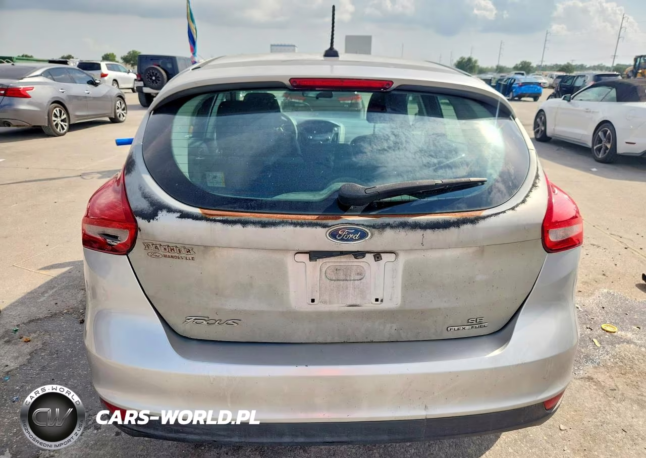 2015 Ford Focus Se VIN:1FADP3K27FL222772 - 6