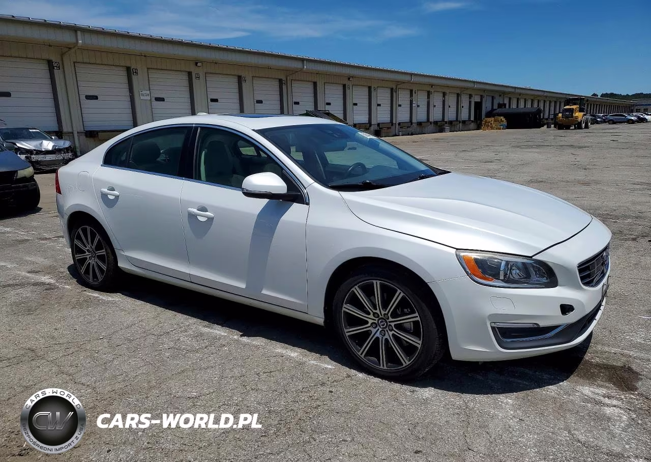 2018 Volvo S60 Platinum VIN:LYV402TM5JB171942 - 4
