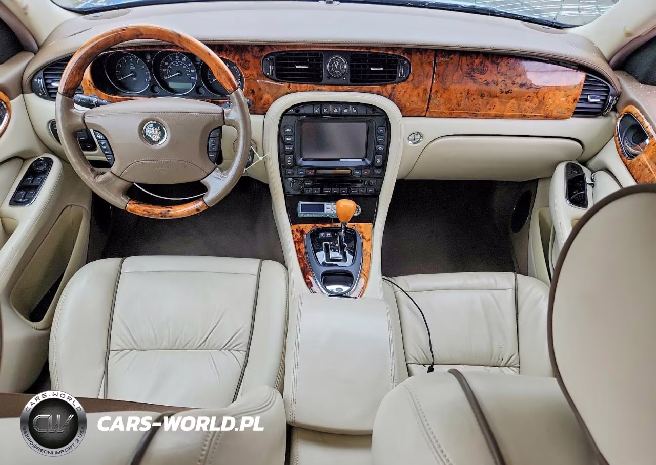 2006 Jaguar Vandenplas VIN:SAJWA82B66SH02121 - 8