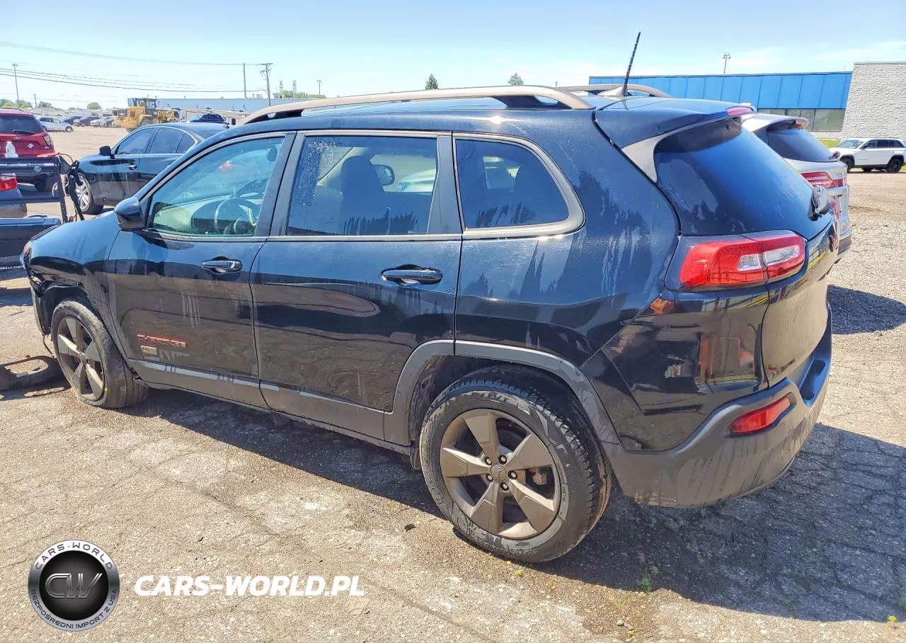 2017 Jeep Cherokee Latitude VIN:1C4PJLCB0HW549488 - 2
