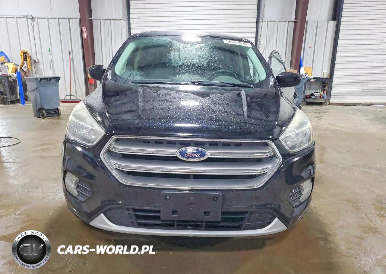 2017 Ford Escape Se VIN:1FMCU9G91HUC88847 - 5