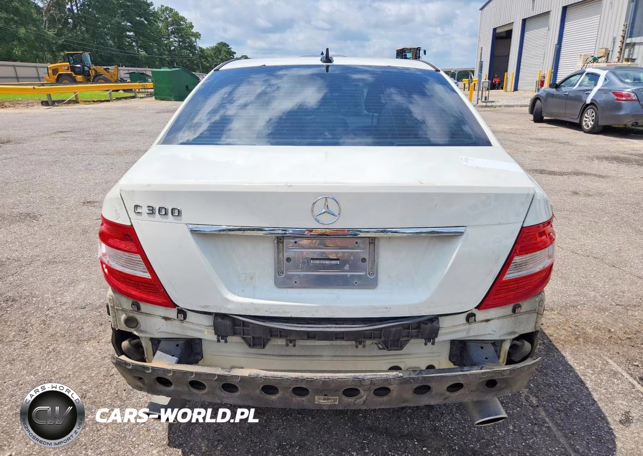 2010 Mercedes-Benz C 300 VIN:WDDGF5EB5AR096747 - 6