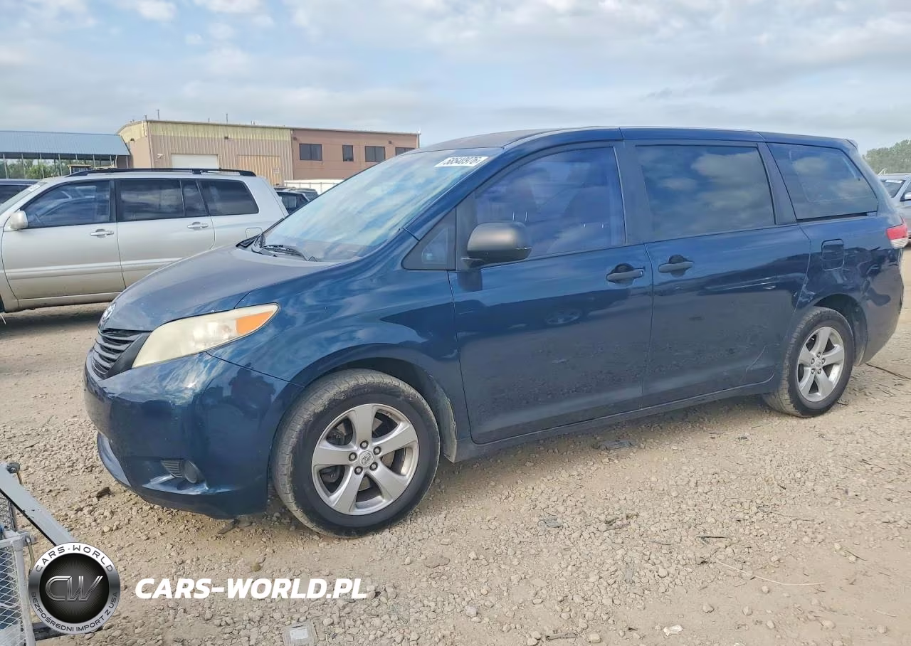 2012 Toyota Sienna Base 7-Passenger