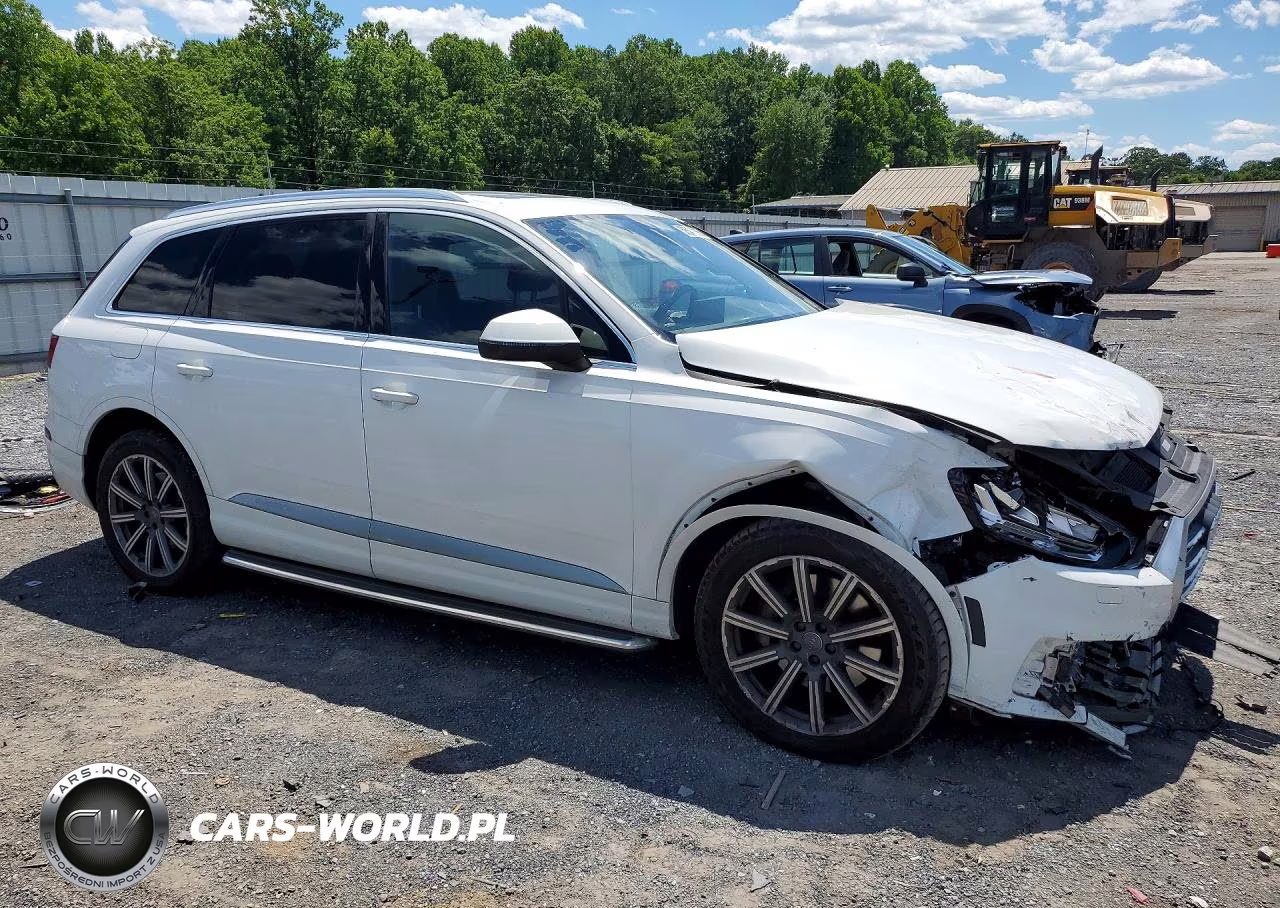 2018 Audi Q7 Premium Plus VIN:WA1LAAF74JD030238 - 4