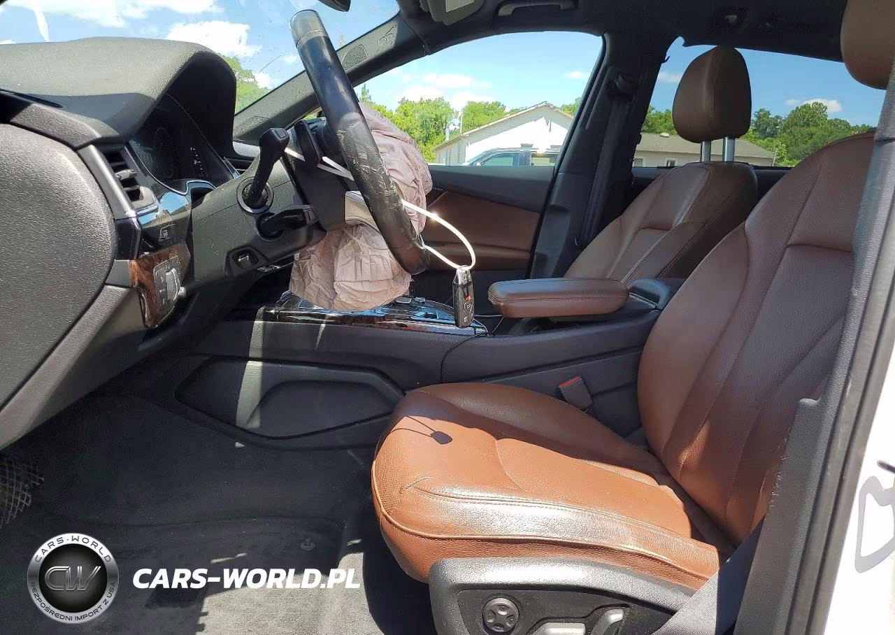 2018 Audi Q7 Premium Plus VIN:WA1LAAF74JD030238 - 7
