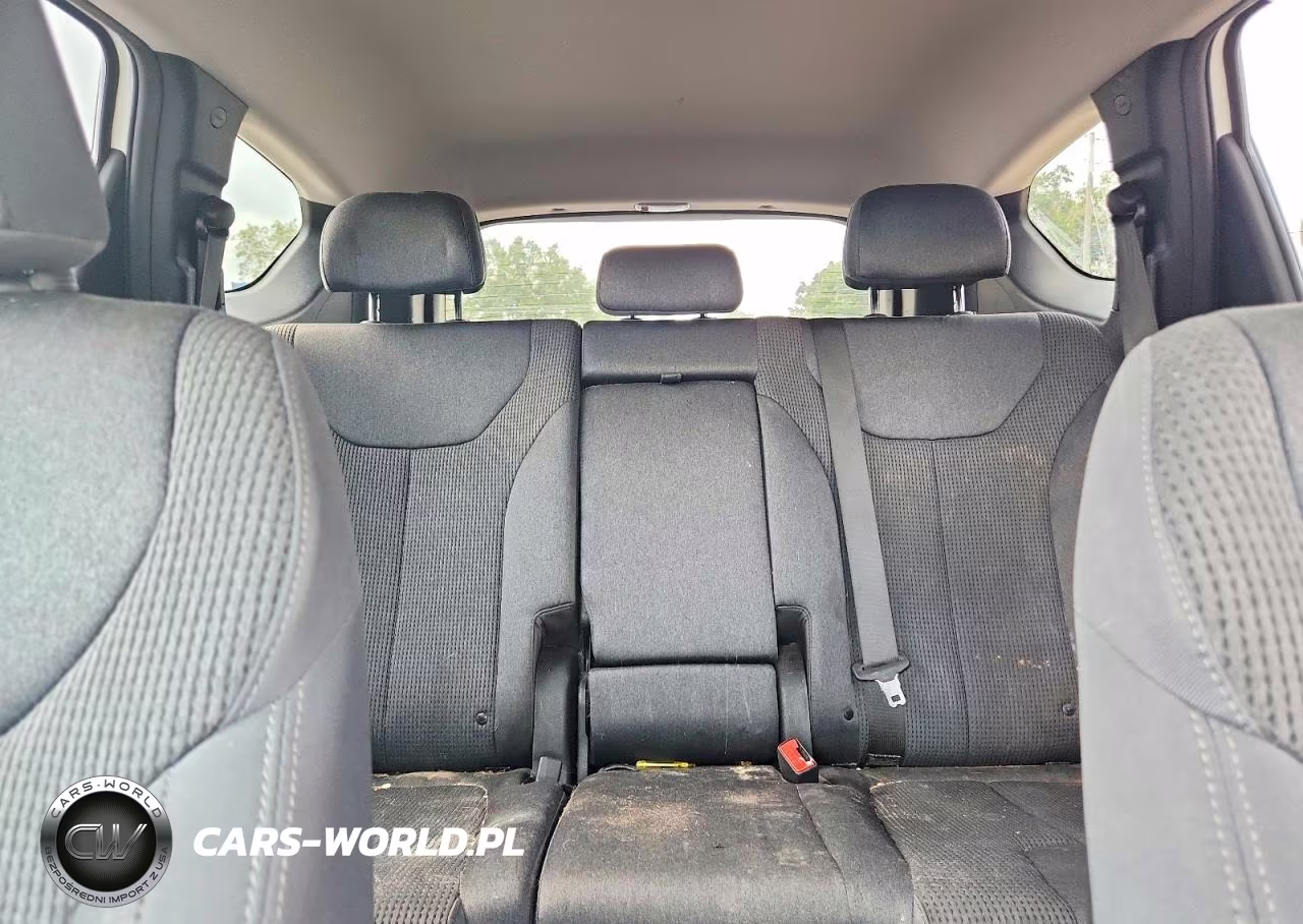 2019 Hyundai Santa Fe Se VIN:5NMS23AD7KH064335 - 10