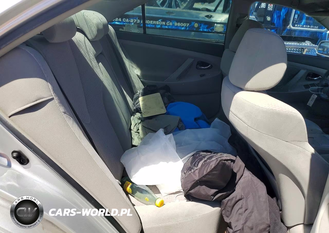 2010 Toyota Camry Le VIN:JTNBF3EK6A3001779 - 10