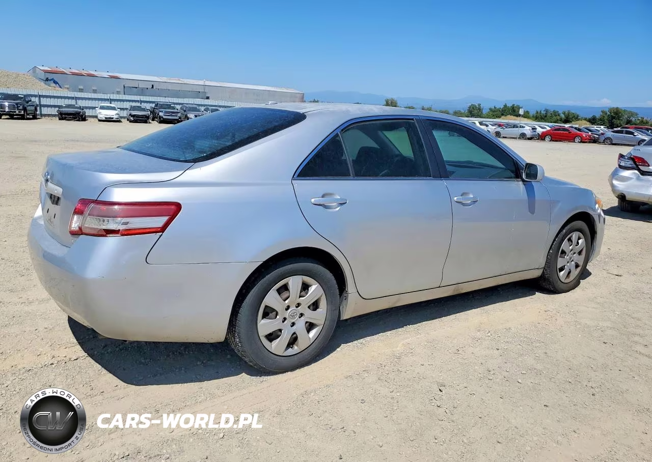 2010 Toyota Camry Le VIN:JTNBF3EK6A3001779 - 3