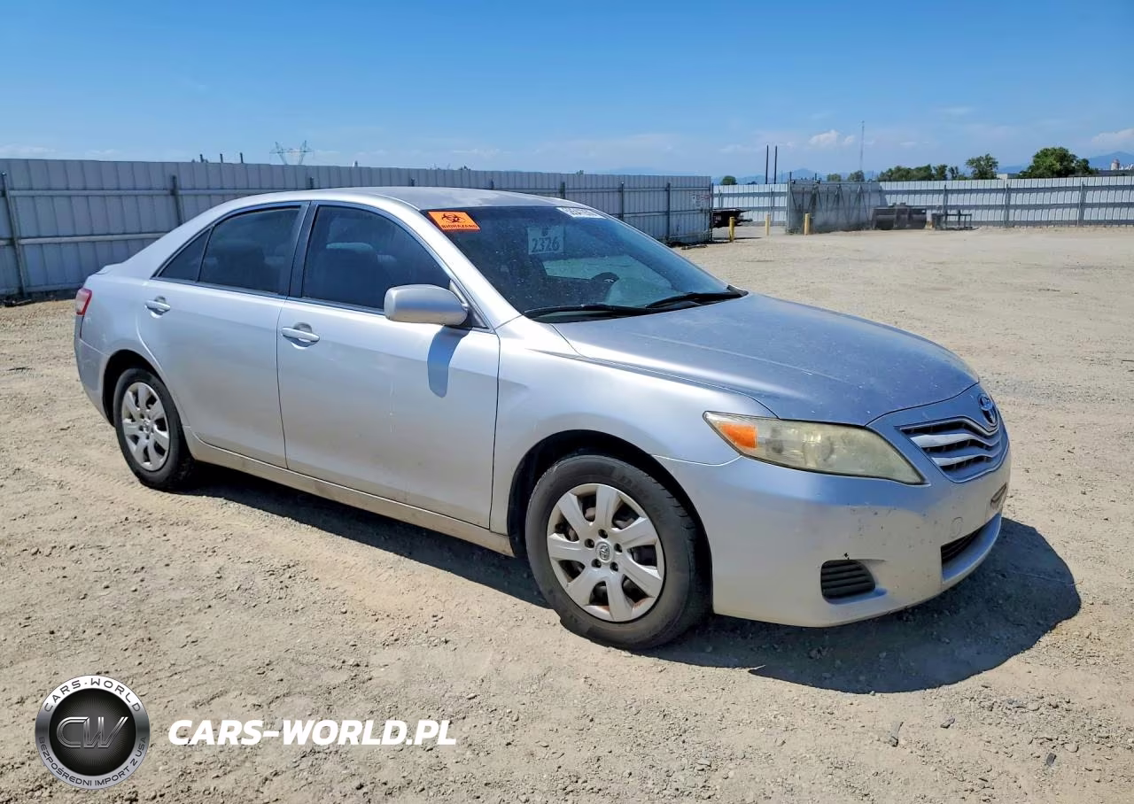 2010 Toyota Camry Le VIN:JTNBF3EK6A3001779 - 4