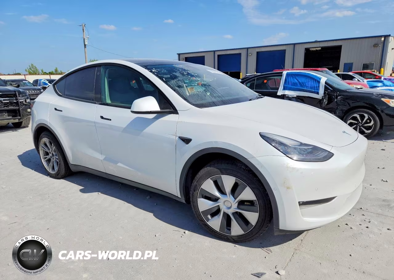 2022 Tesla Model Y VIN:7SAYGAEE4NF570202 - 4