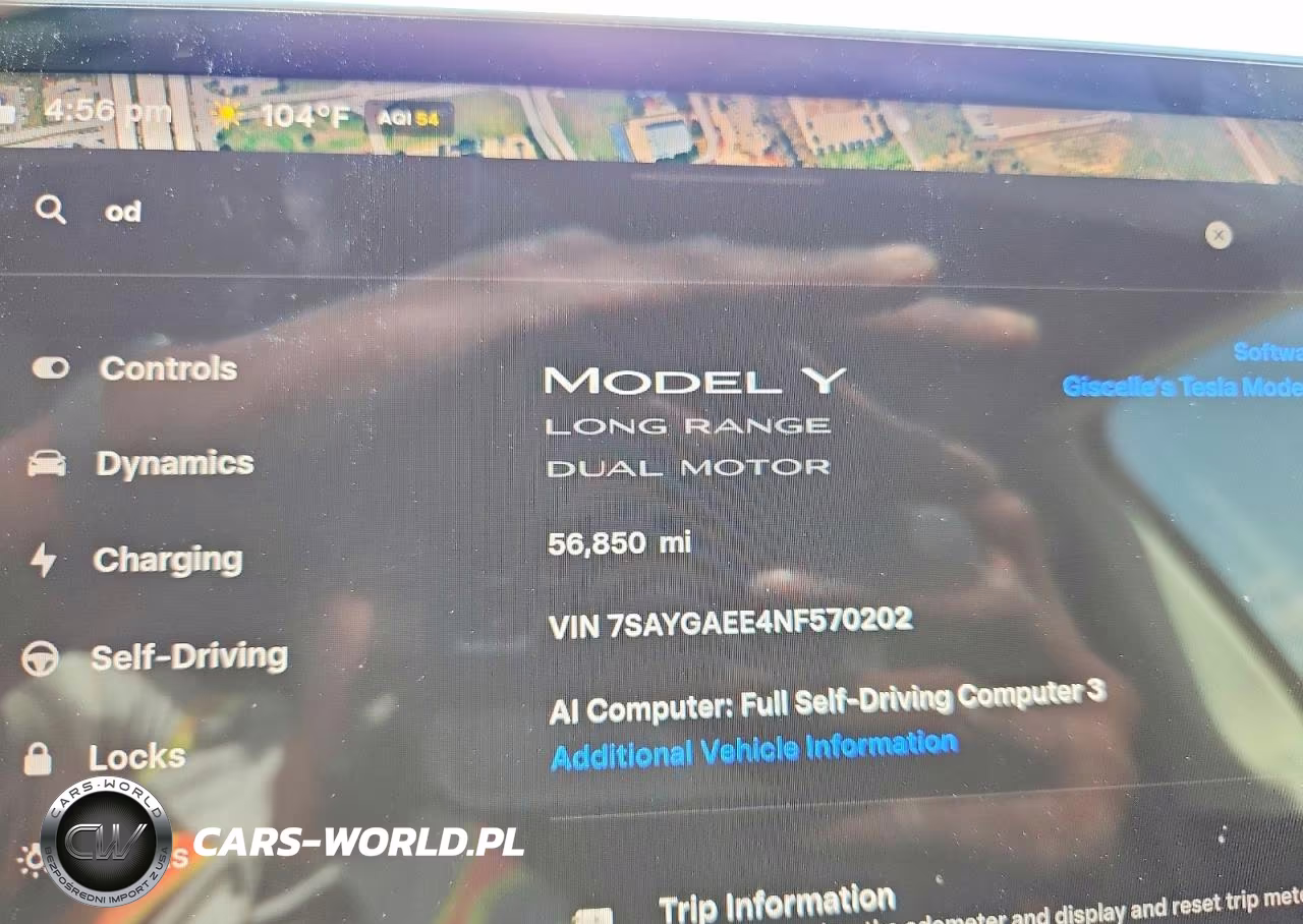2022 Tesla Model Y VIN:7SAYGAEE4NF570202 - 9