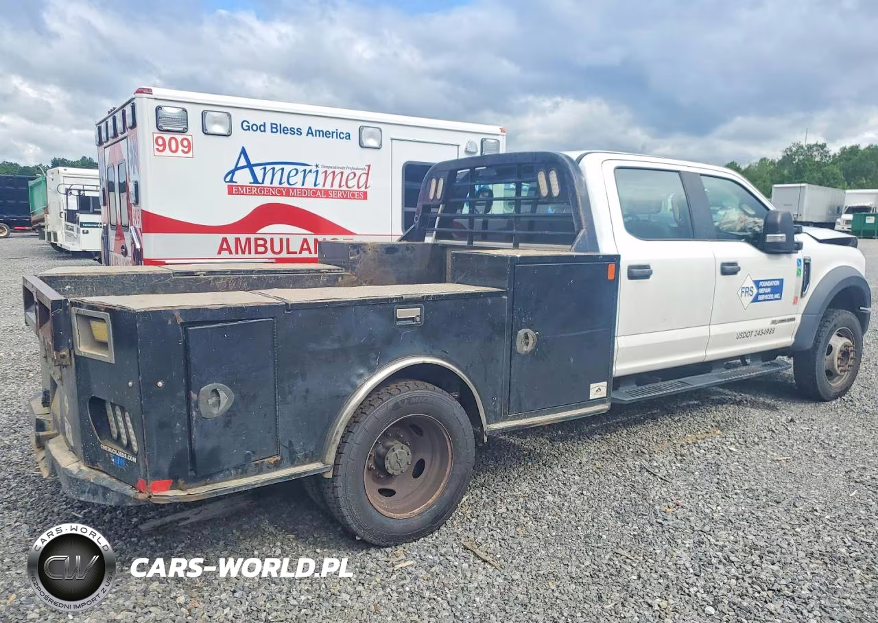 2019 Ford F450 Super Duty VIN:1FD0W4HT0KEE56859 - 3