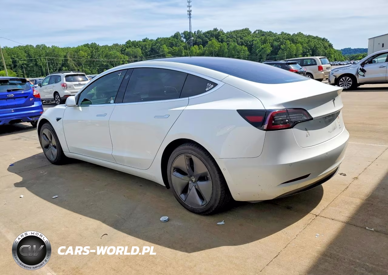 2018 Tesla Model 3 VIN:5YJ3E1EA5JF035206 - 2