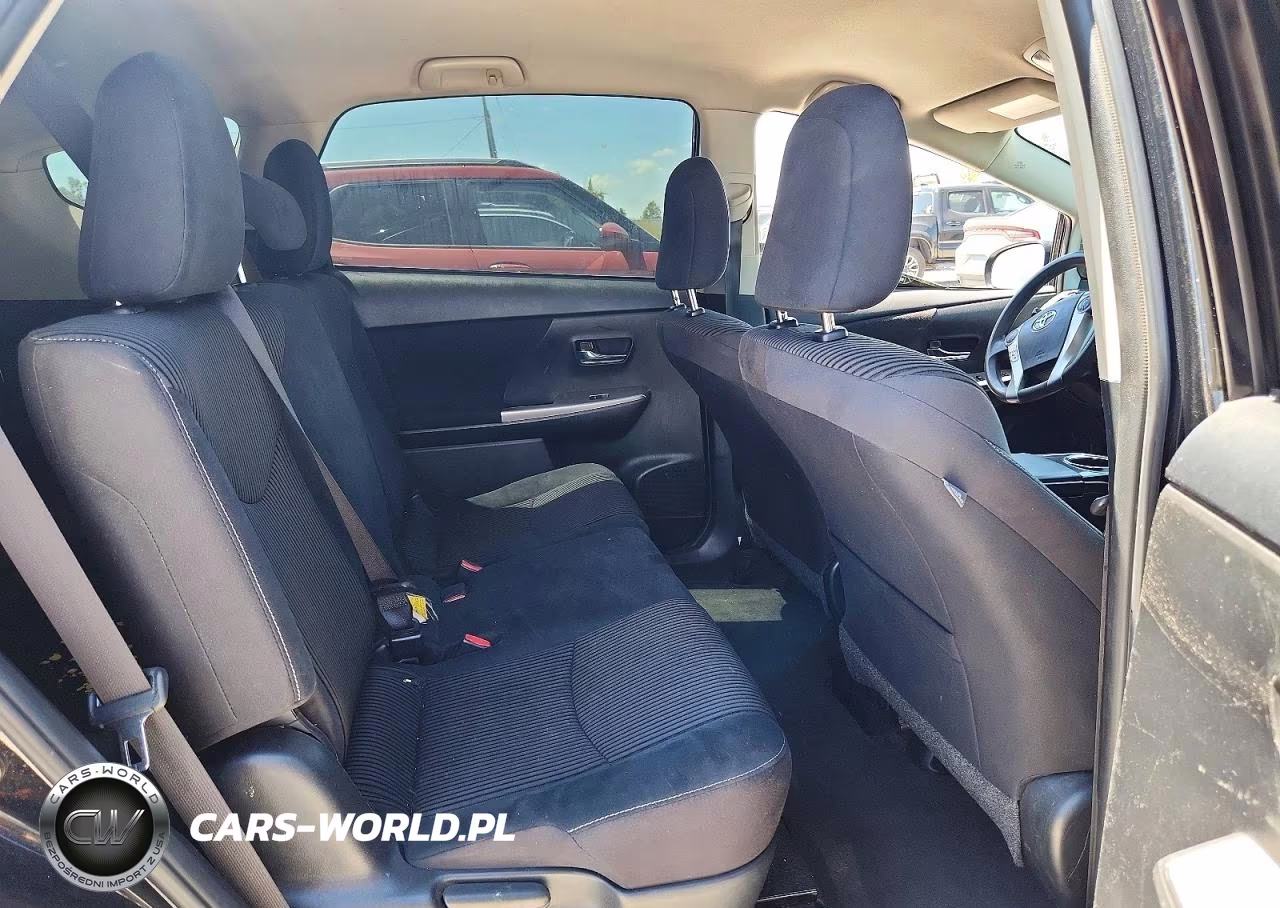 2017 Toyota Prius V Two VIN:JTDZN3EU3HJ059345 - 10