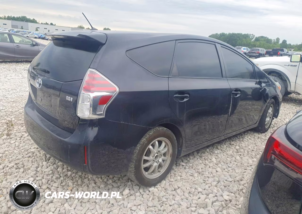 2017 Toyota Prius V Two VIN:JTDZN3EU3HJ059345 - 3