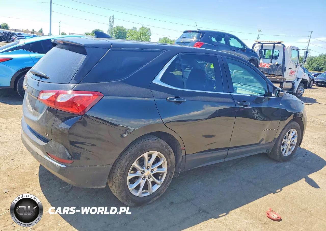 2019 Chevrolet Equinox Lt VIN:2GNAXKEV7K6163956 - 3