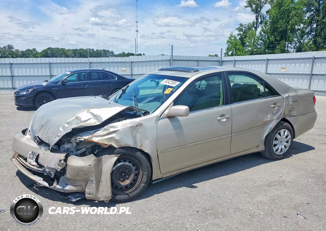 2005 Toyota Camry Le