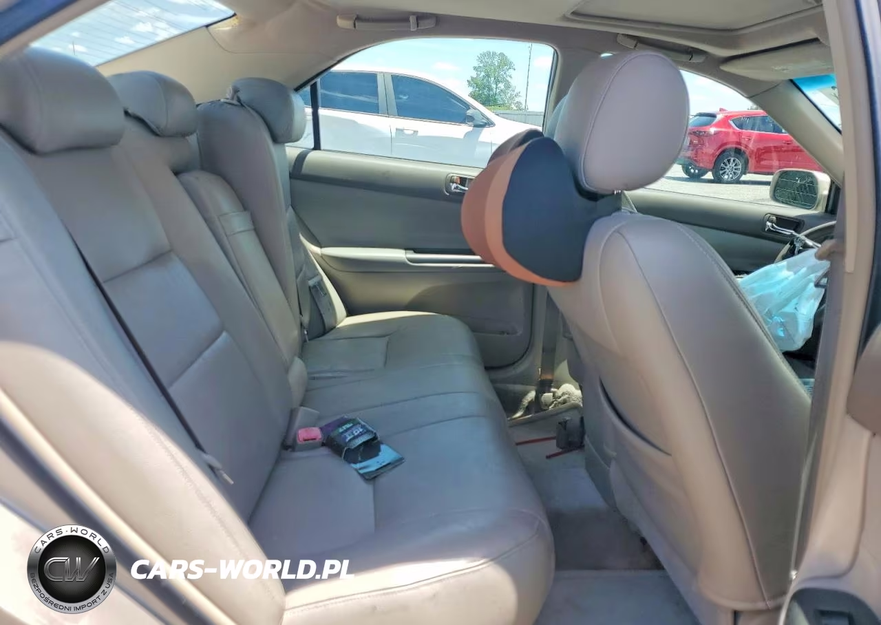 2005 Toyota Camry Le VIN:4T1BE32K85U026089 - 10