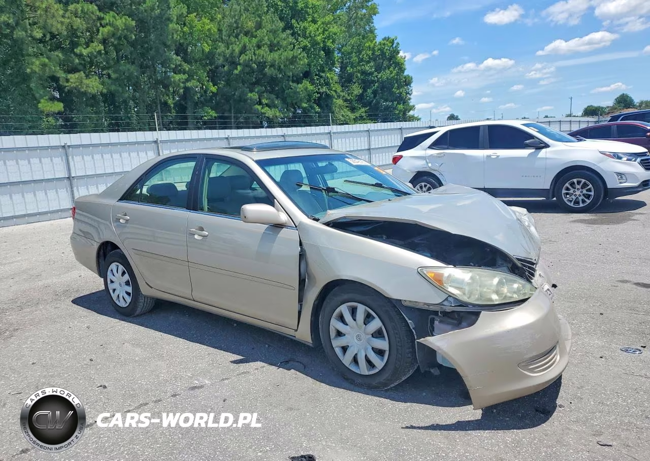 2005 Toyota Camry Le VIN:4T1BE32K85U026089 - 4