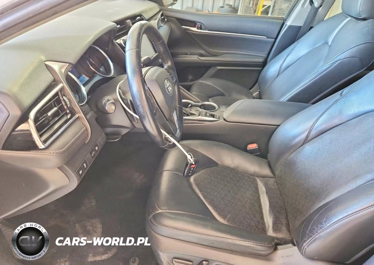 2018 Toyota Camry Xse VIN:4T1B61HK0JU124682 - 7