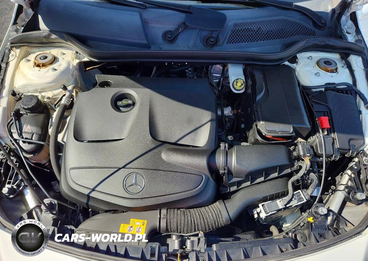 2018 Mercedes-Benz Cla 250 VIN:WDDSJ4EB8JN680490 - 11