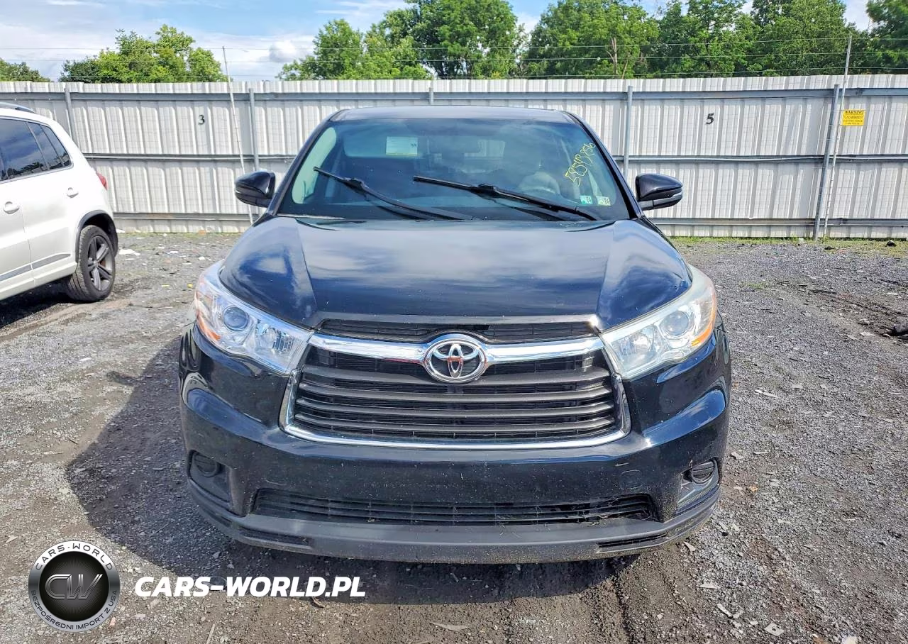 2014 Toyota Highlander Le VIN:5TDBKRFHXES023732 - 5