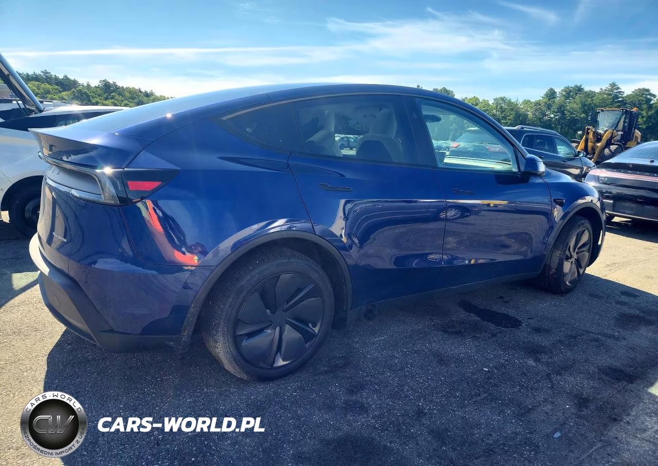 2026 Tesla Model Y VIN:7SAYGDEE4TA582846 - 3