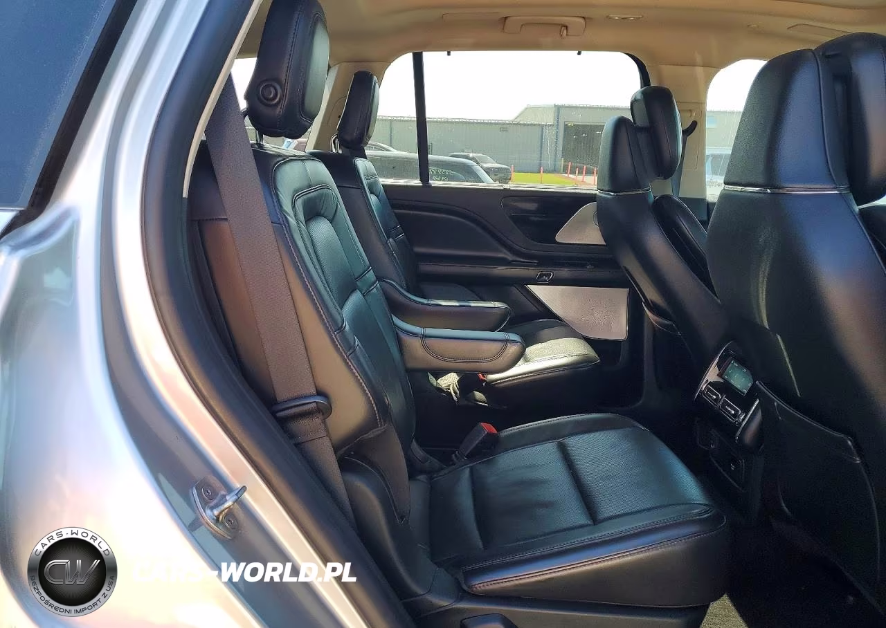 2020 Lincoln Aviator Reserve VIN:5LM5J7XC1LGL09217 - 11