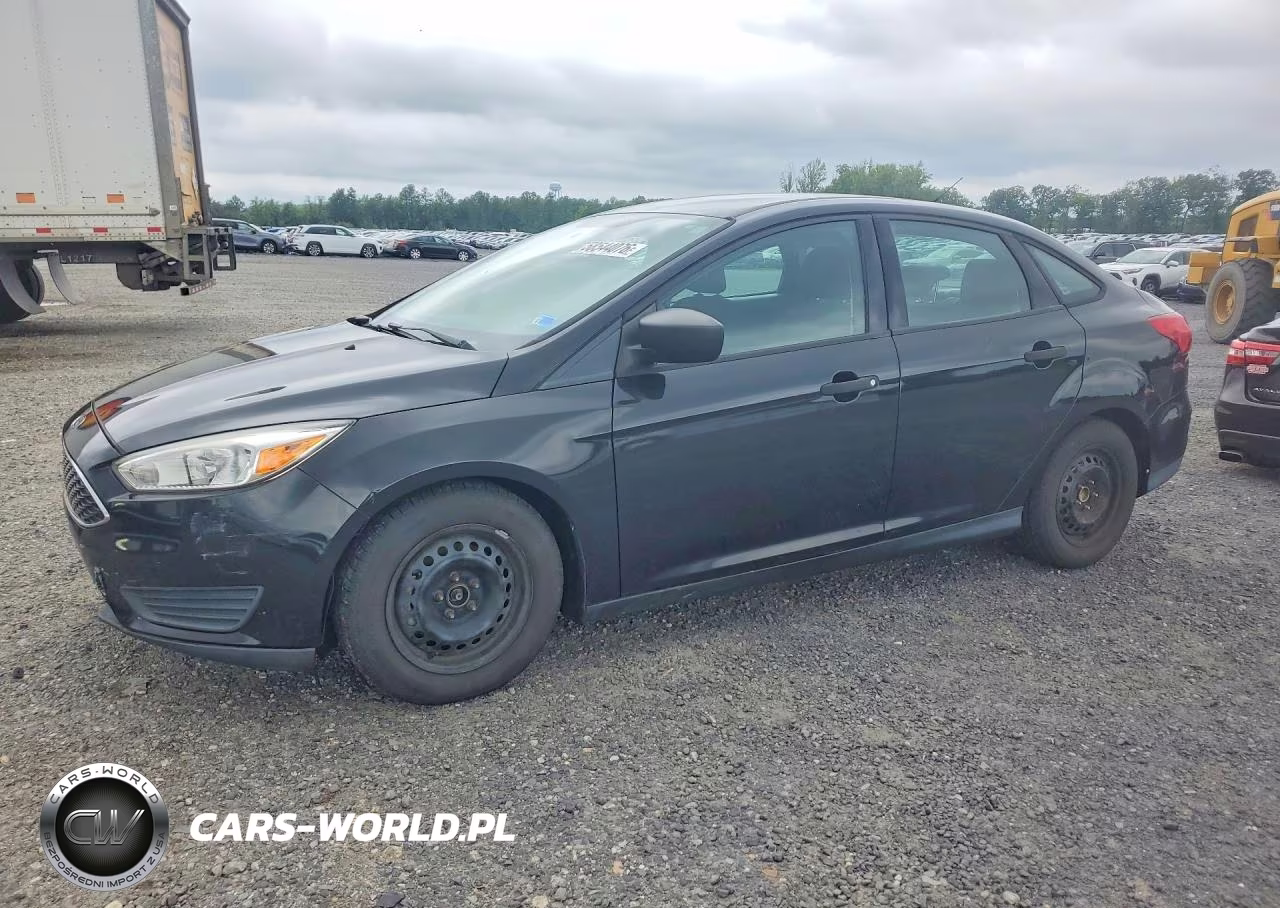 2015 Ford Focus S – zdjęcie 1 z 12