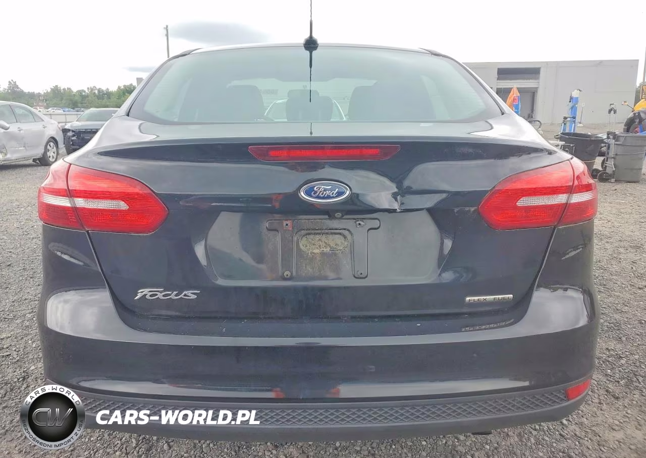 2015 Ford Focus S VIN:1FADP3E27FL270395 - 6