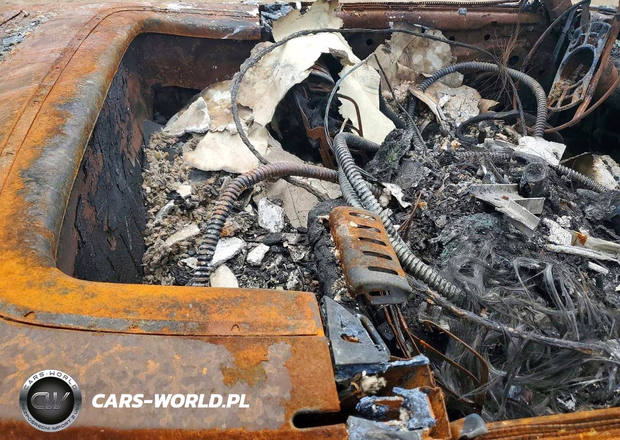 1979 Mercedes-Benz C-Class VIN:00010704412058004 - 10