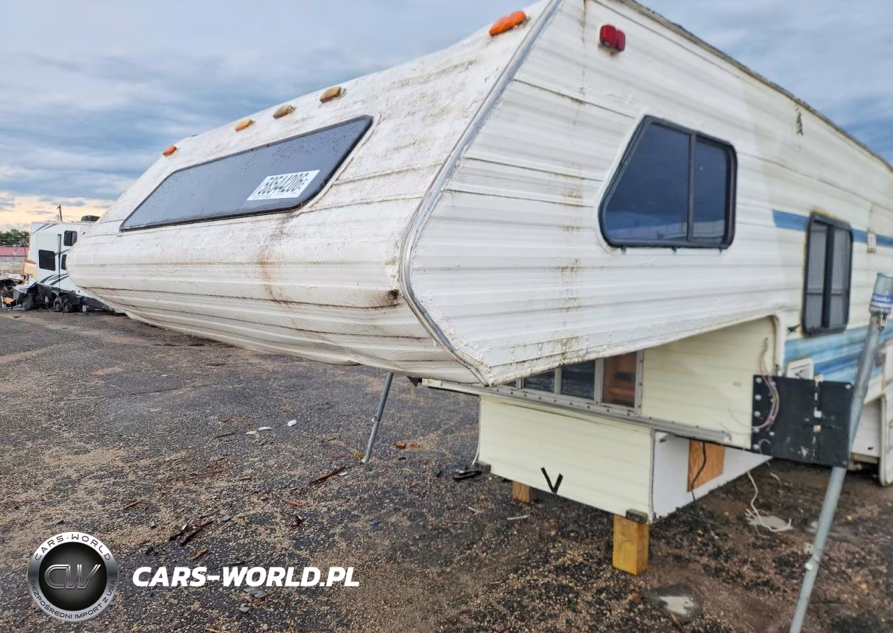 1986 Lance Recreational Vehicle (Rv) VIN:S40333RV - 10