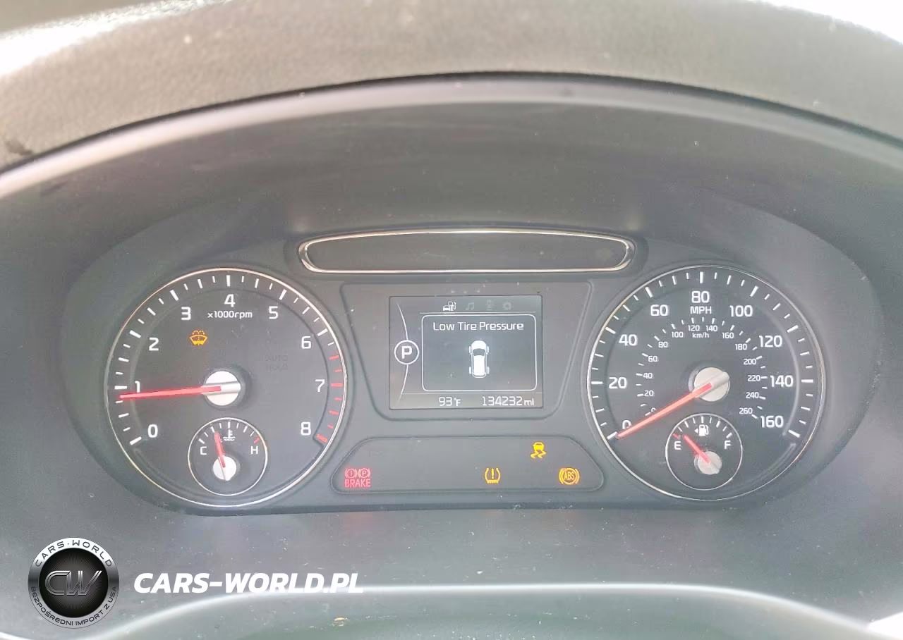 2018 Kia Sorento Lx V6 VIN:5XYPG4A59JG361301 - 9