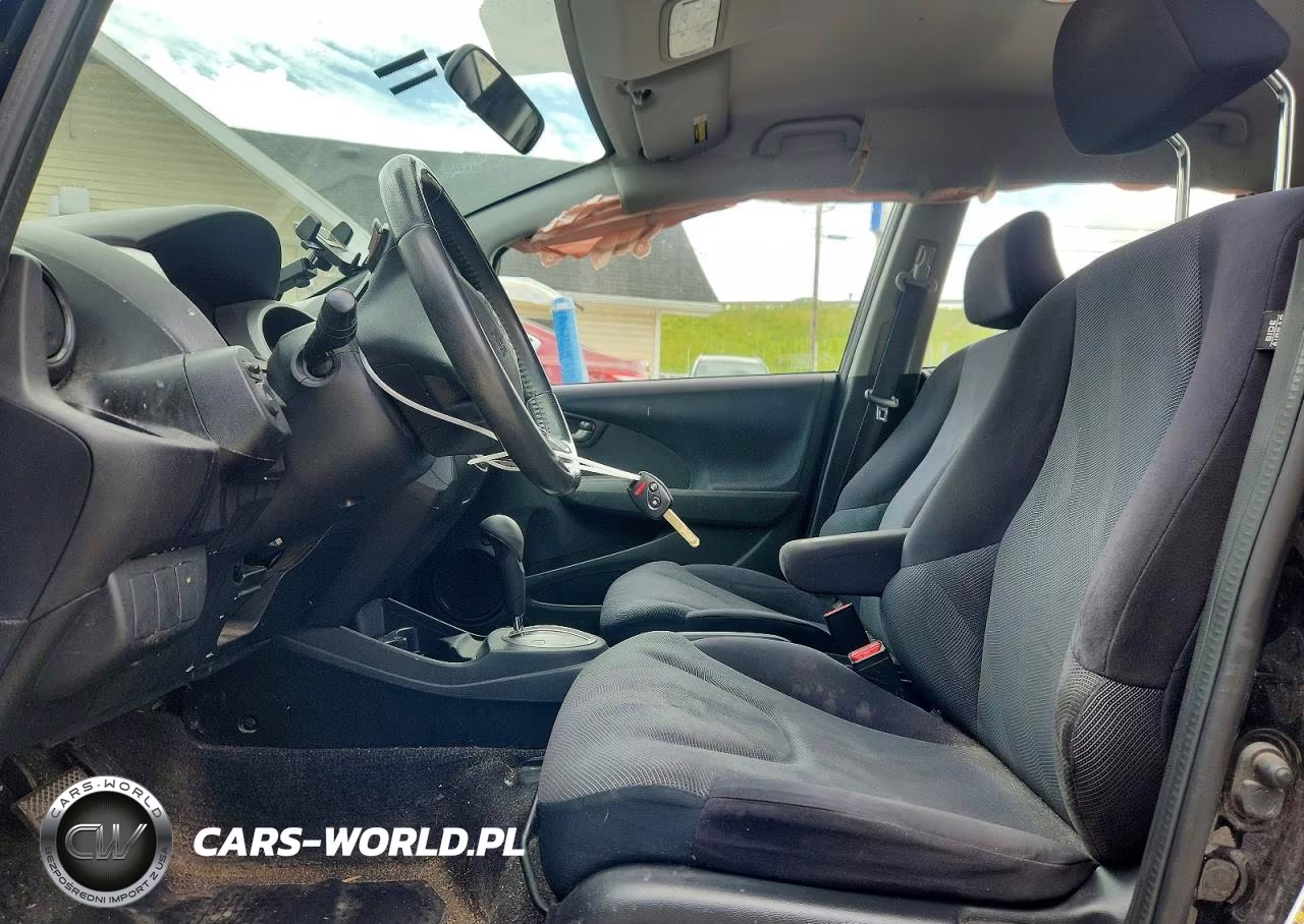 2010 Honda Fit Sport VIN:JHMGE8H4XAC031454 - 7