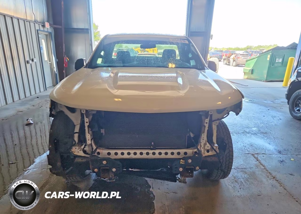 2019 Chevrolet Silverado C1500 VIN:3GCNWAEHXKG166078 - 5