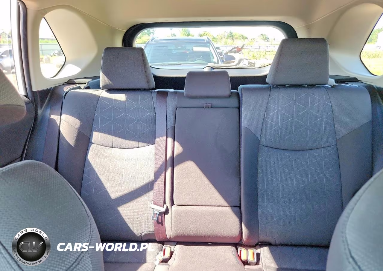 2019 Toyota Rav4 Xle VIN:JTMP1RFV5KD040119 - 10