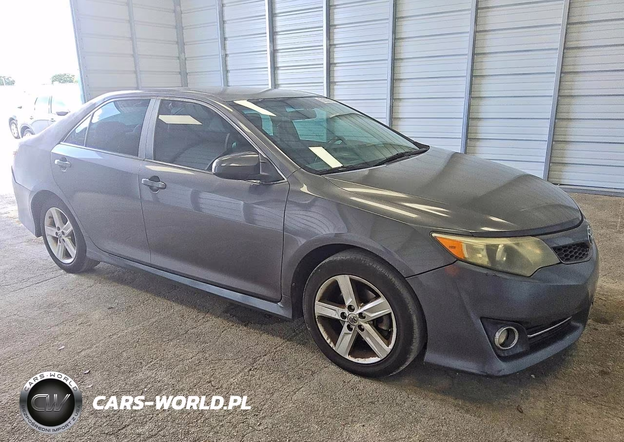2014 Toyota Camry Se VIN:4T1BF1FKXEU351516 - 4