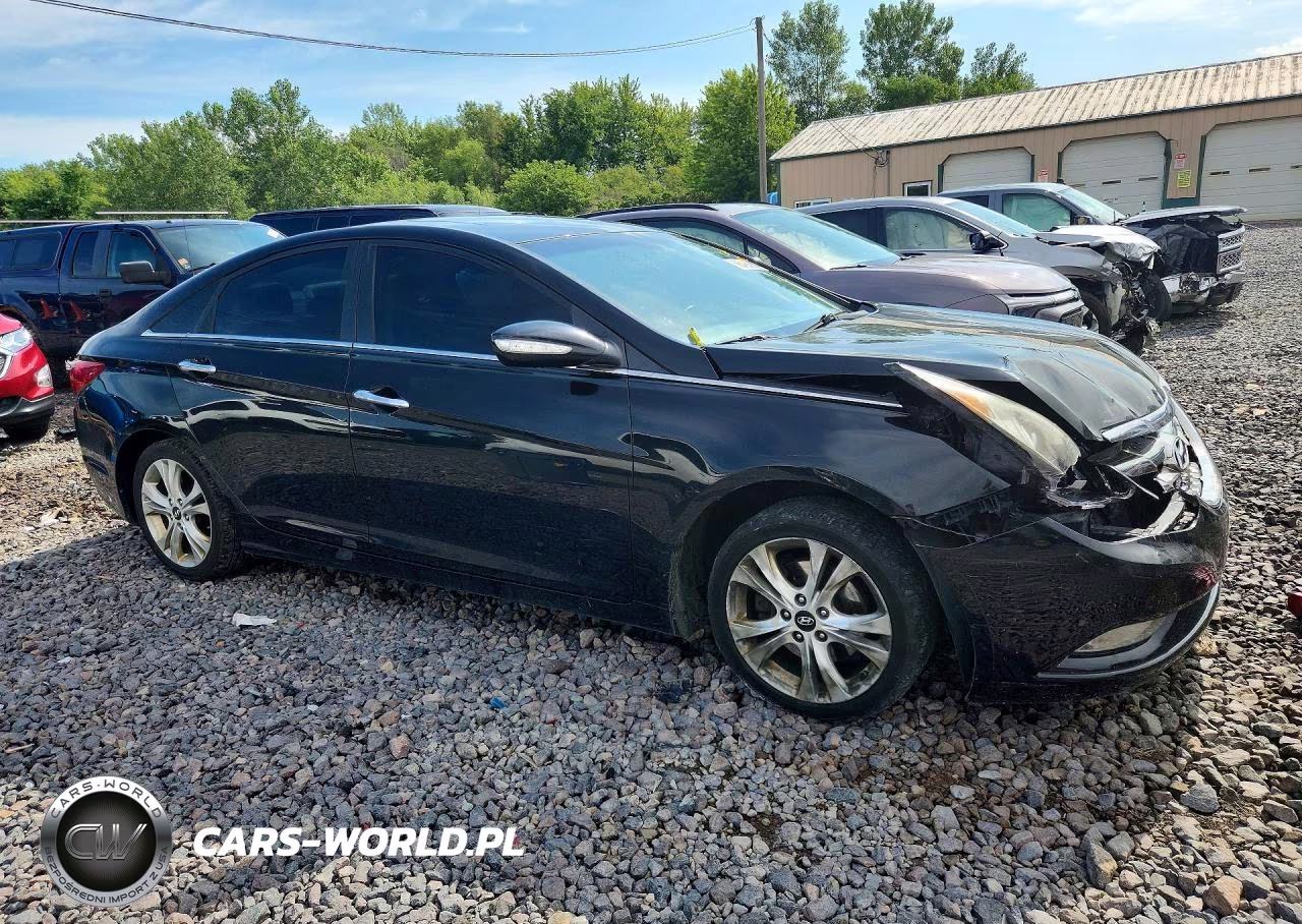 2011 Hyundai Sonata Limited VIN:5NPEC4AC5BH138782 - 4
