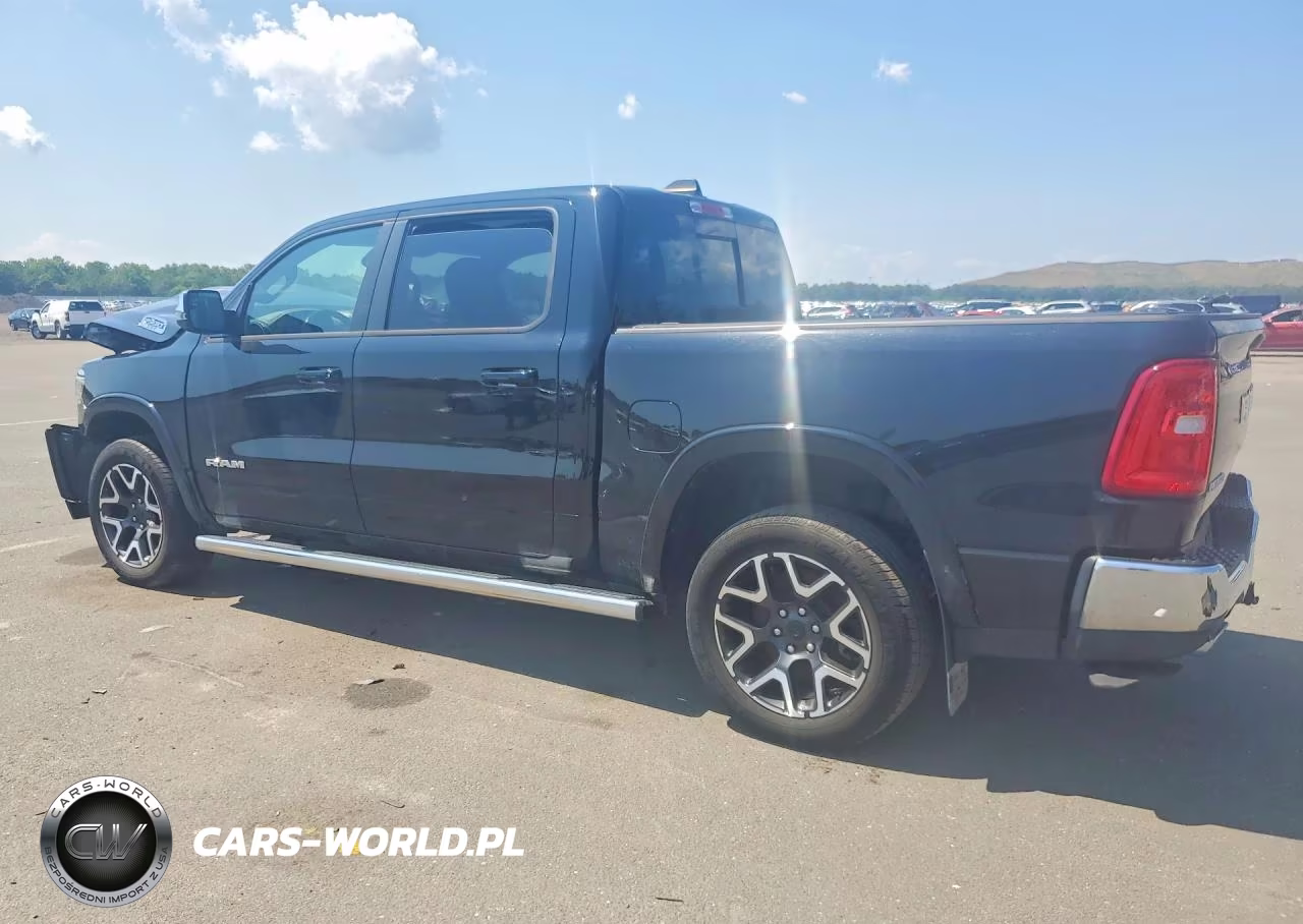 2025 Ram 1500 Laramie VIN:1C6SRFJP8SN516942 - 2