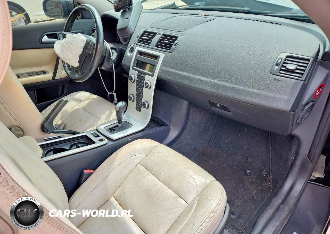 2011 Volvo C70 T5 VIN:YV1672MC1BJ108186 - 8