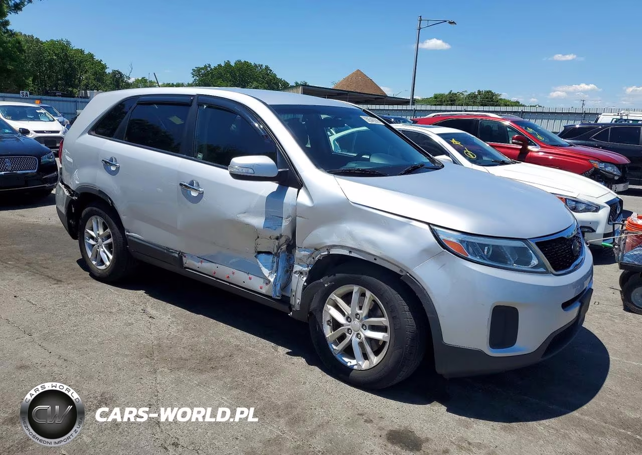 2014 Kia Sorento Lx VIN:5XYKT3A65EG475486 - 4