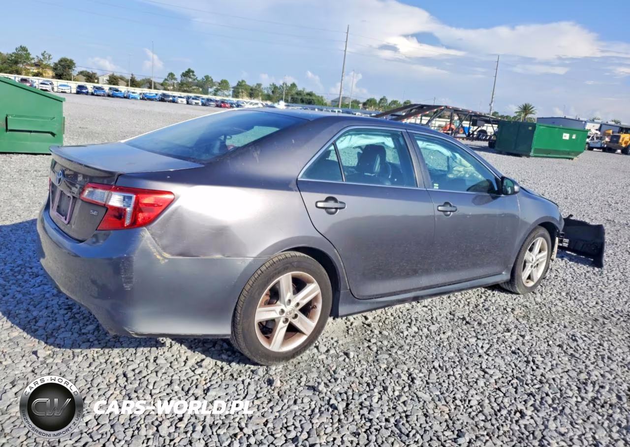 2014 Toyota Camry Se VIN:4T1BF1FKXEU446710 - 3