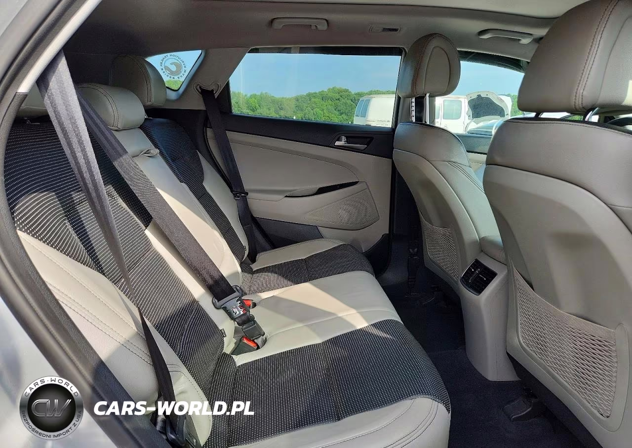 2018 Hyundai Tucson Value VIN:KM8J33A2XJU680265 - 10