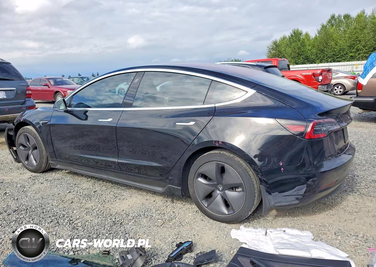2018 Tesla Model 3 VIN:5YJ3E1EA1JF172532 - 2