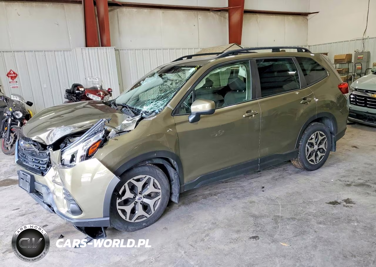 2023 Subaru Forester Premium – zdjęcie 1 z 13