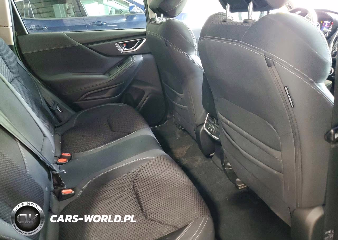 2023 Subaru Forester Premium VIN:JF2SKAEC4PH417744 - 11