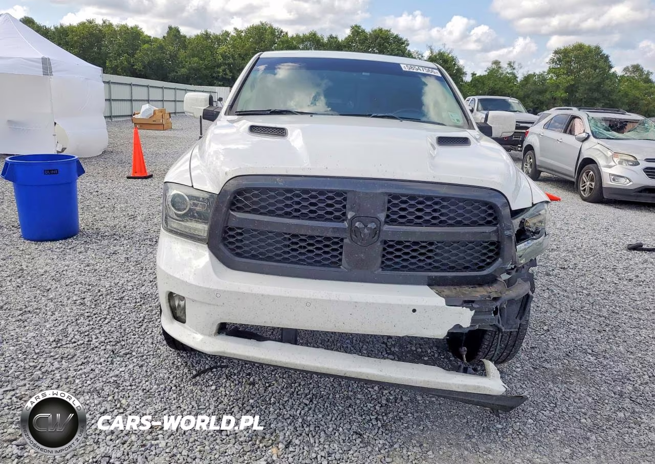 2017 Ram 1500 Sport VIN:1C6RR7MT8HS779049 - 5